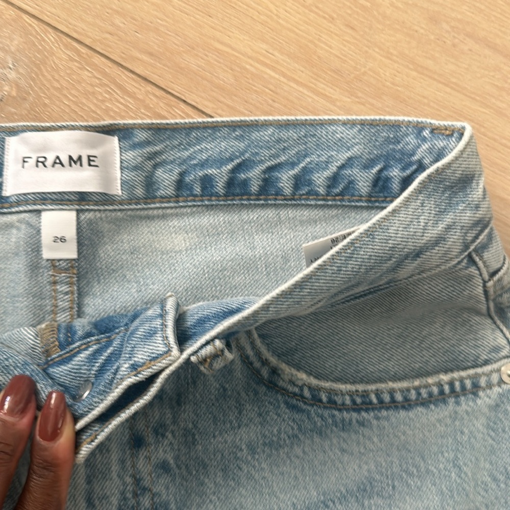FRAME - High Rise Cut Off Short - Picture 2 of 3